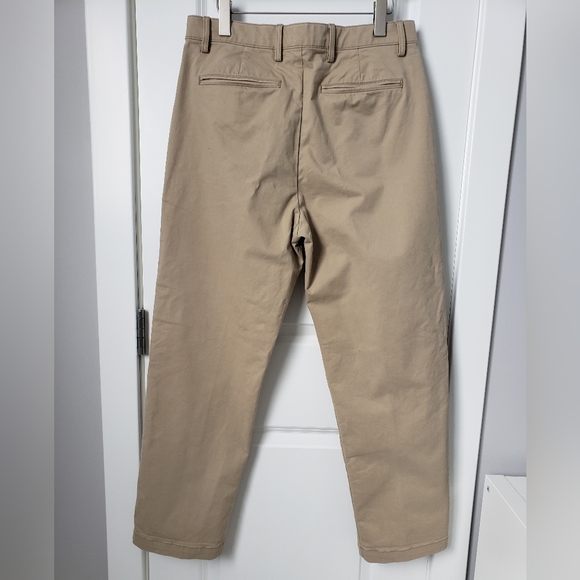 Gap Relaxed Vintage Pleated Khakis with Washwell Iconic Khakis - Sz 30 - Picture 5 of 13